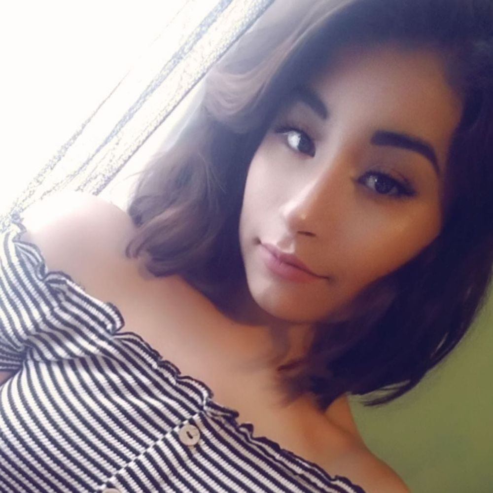 Meet your Posher, Perla